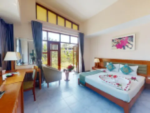 Lazi Beach Resort Hotel di La Gi