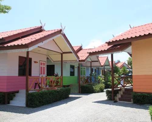 ณ จันท์ รีสอร์ท โรงแรมในอำเภอ ขลุง