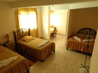 Hostal Salares 투피자 호텔