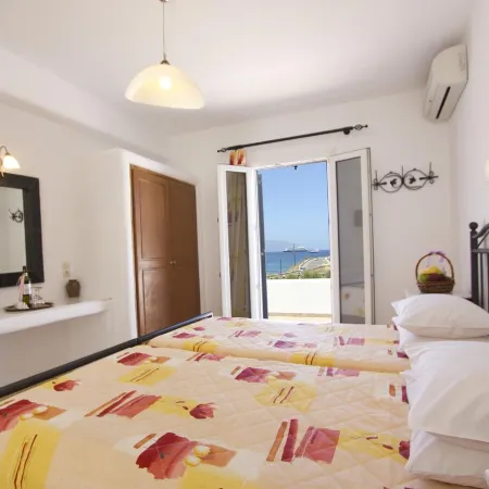 Anixi Hotel
