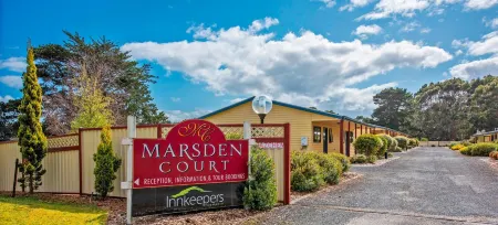 Marsden Court Apartments Отели в г. Страхан