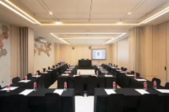 Laxston Hotel Yogyakarta