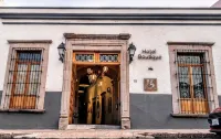 Casa Brunella - Hotel Boutique Querétaro - Airport Shuttle