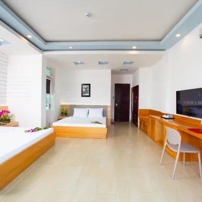 Gold Stars Hotel Hotels near Minh Dam Base