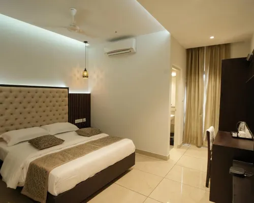 Sulu Residency Hotels near Kakkanad