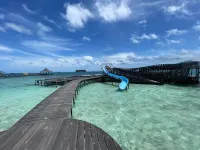 Grand Mega Diving Resort - Tengah Island - Beach