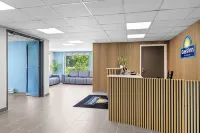 Days Inn by Wyndham la Crosse