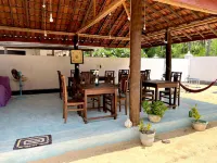 Summer Wave Kudawa and Kite Surfing School - Pet friendly