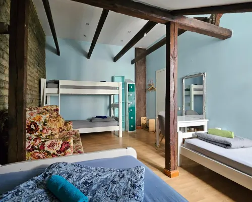Central Hostel Отели рядом с достопримечательностью «Авоту»
