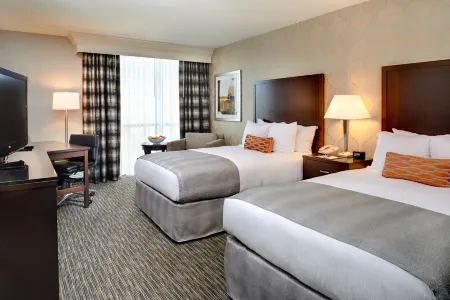 DoubleTree by Hilton Detroit - Dearborn