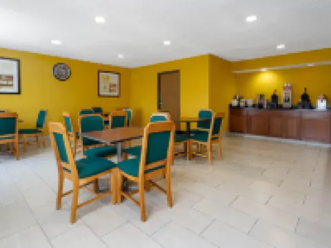 Baymont Inn and Suites by Wyndham Harvard, IL Hoteles en Condado de McHenry