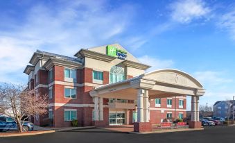 Holiday Inn Express & Suites Louisville South-Hillview