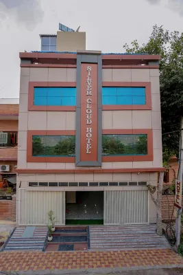 Hotel Silver Cloud Hotels in Mandore