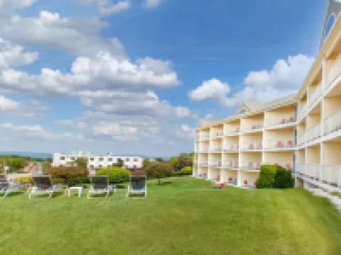 Apple Tree Inn, SureStay Collection by Best Western Hotels in Petoskey