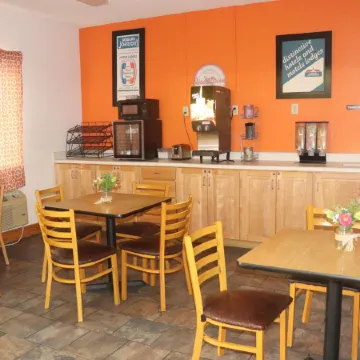 Howard Johnson by Wyndham Tifton GA I-75