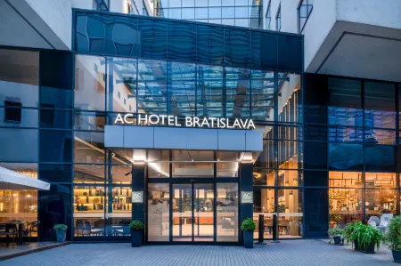 AC Hotel Bratislava Old Town Отели рядом со станцией Главная станция Братиславы