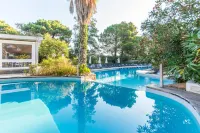 Kilina - Pool