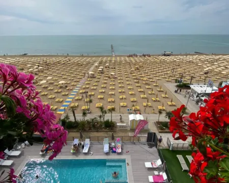 ホテル アドロン イェーゾロのホテル