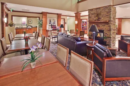 Staybridge Suites Columbus - Fort Moore