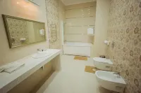 Grand Elets Hotel
