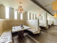 نيكستاي أسما تاور - فطور