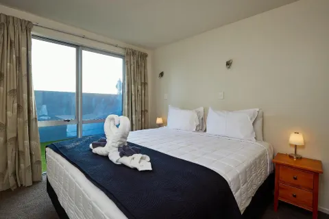 Waves by Kaikoura Holiday Home