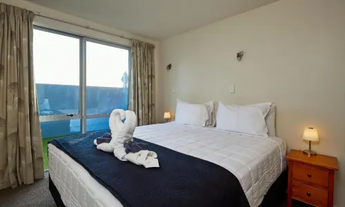 Waves by Kaikoura Holiday Home