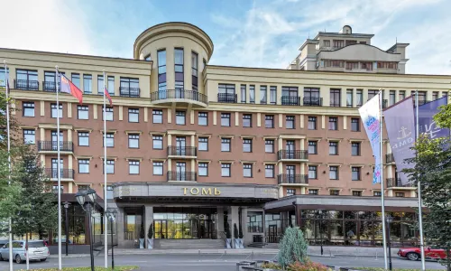 Hotel "tom River Plaza"