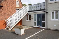 Crescent House Apartments Hotels in Telford