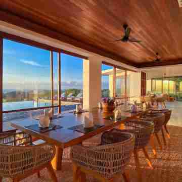 Jeeva Mandalika Dining/Meeting Rooms