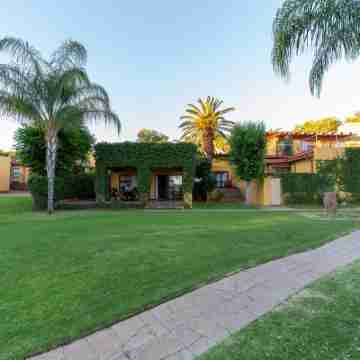 Sunriver Kalahari Lodge Riverside Stay in Upington Hotel Exterior