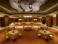 The Lalit New Delhi - parking