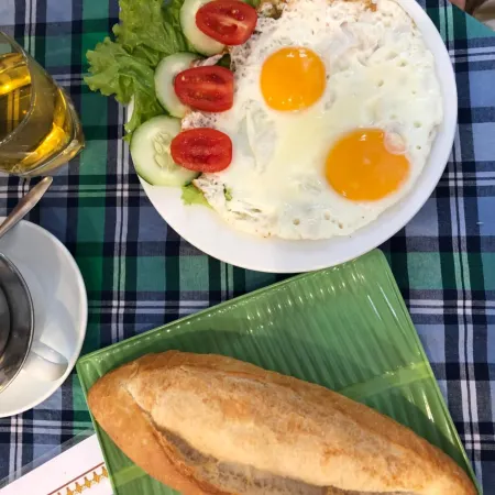 Bill Ben Homestay Hoi An Отели рядом с достопримечательностью «Овощная деревня Тракве»