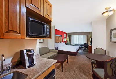 Holiday Inn Express & Suites Lafayette-South Hotels in Broussard