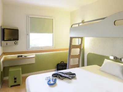 Ibis Budget Dommartin-lès-Cuiseaux Hotels in Domsure