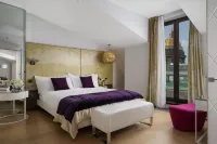 SO/ Saint Petersburg Hotel