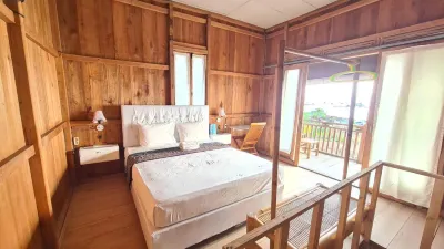 Panorama Cottages Beach Village Hotel dekat Pantai engkek
