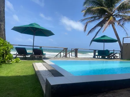 Hikka House - Thema Collection Отели рядом с достопримечательностью «Наригама Бич»