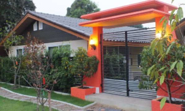 Q Zone Boutique House