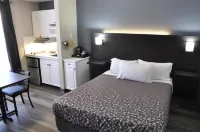 Moonlight Inn and Suites Sudbury - Kitchens