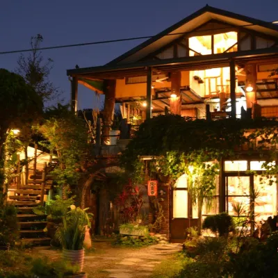 Zhuangjia Shule Hostel Hotels near Tianhou Temple
