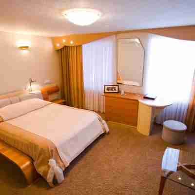 Geolog Mini-Hotel Rooms