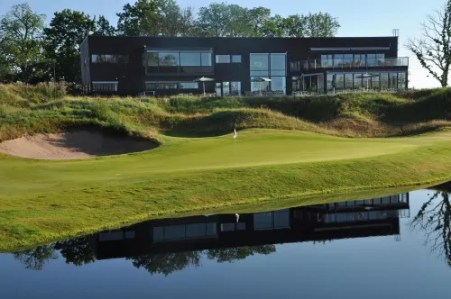 Sand Golf Club Hotel di Mullsjo
