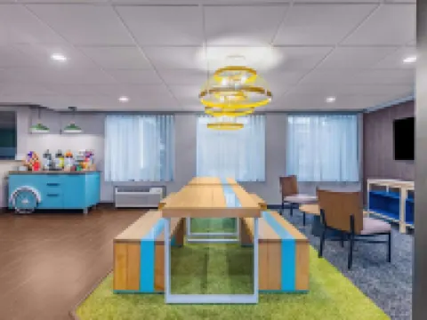 Spark by Hilton Clarks Summit Hotels in South Abington Township