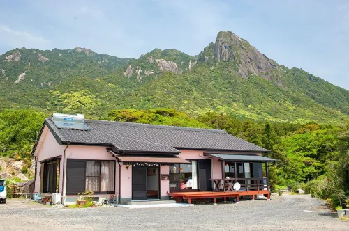 Yakushima Pension Luana House - parking