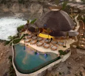 ARNA Suites and Ocean Lounge - Sea View