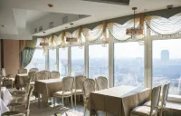 Belarus Hotel - parkir