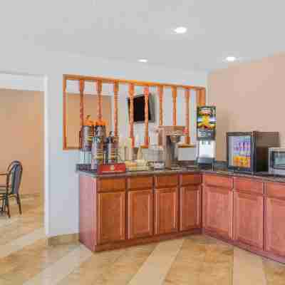 Super 8 by Wyndham Winnemucca NV Dining/Meeting Rooms