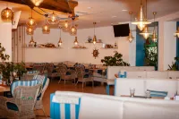 Navigator Hotel - breakfast