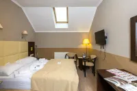 Eliza Inn Hotel - 3-Star